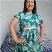 Laureata in scienze della formazione primaria, maestra di scuola primaria con esperienza, in possesso di certificazione inglese B2